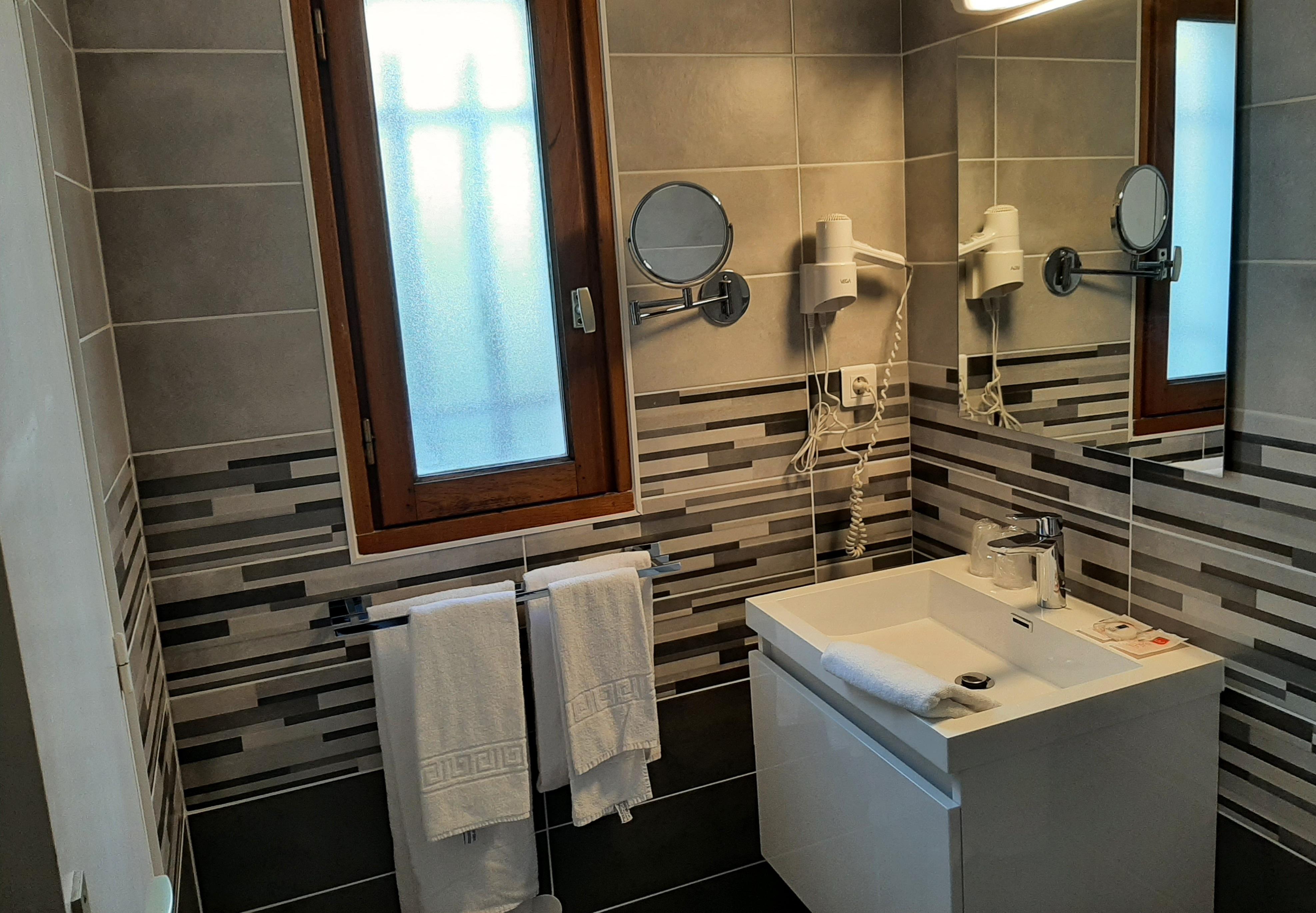 Sure Hotel By Best Western Сент Екстериор снимка
