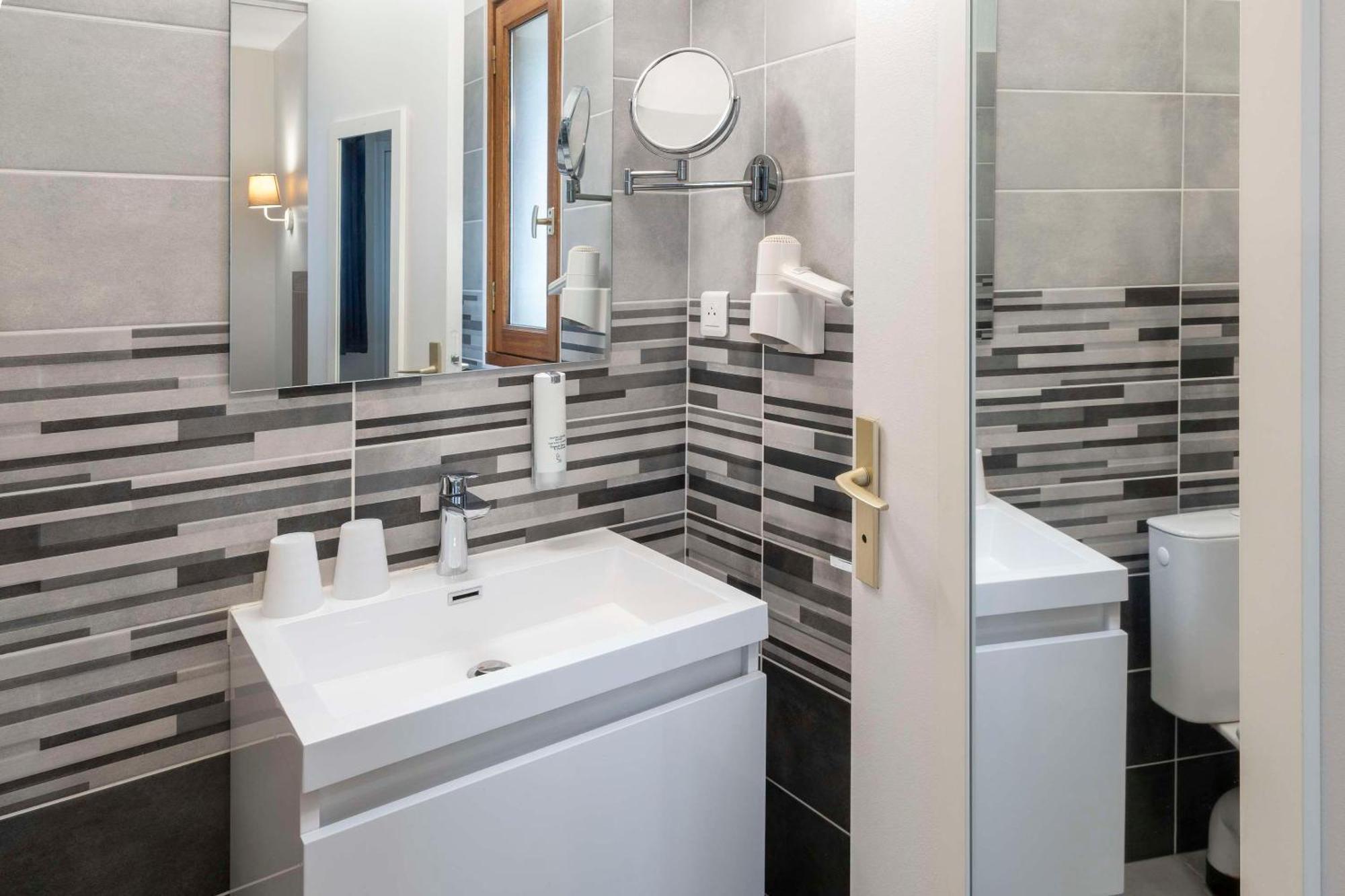 Sure Hotel By Best Western Сент Екстериор снимка